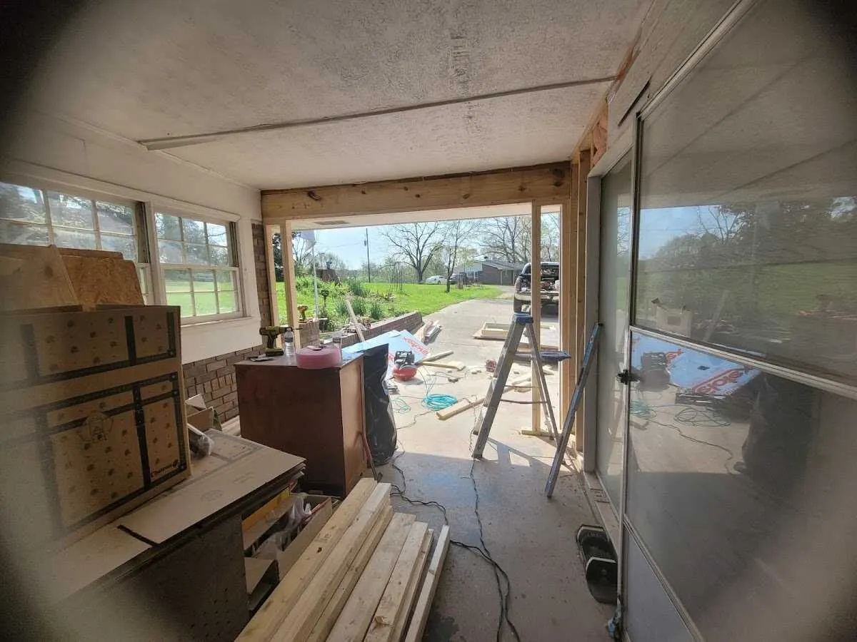 Air movers and dehumidifier for Drying & Dehumidification in Cynthiana